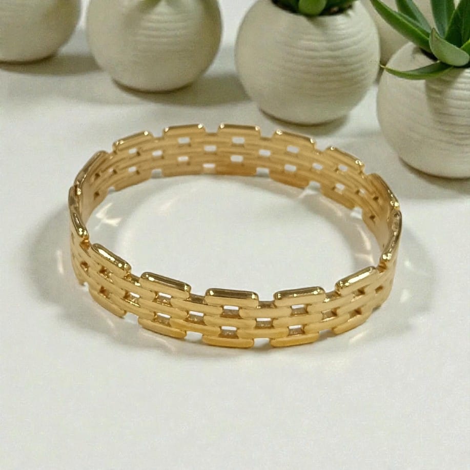 Chain-Link Bangle Bracelet - Anti-Tarnish